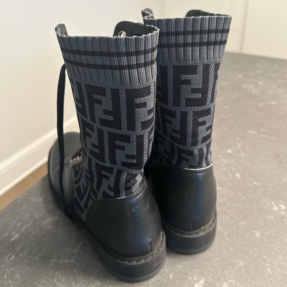 Fendi combat boots - Picture 2 of 5
